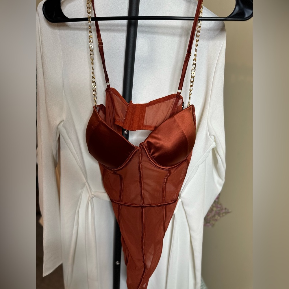 FashionNova Orange bodysuit